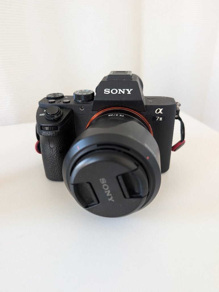Sony A7 II + FE 28mm F2 + 28-70mm, Audio, Tv en Foto, Fotocamera's Digitaal, Kantelbaar/draaibaar scherm, Zo goed als nieuw, 24 megapixels