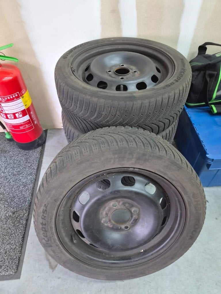 Hankook winterbanden met velg, Ophalen, Gebruikt, 15 inch, Banden en Velgen