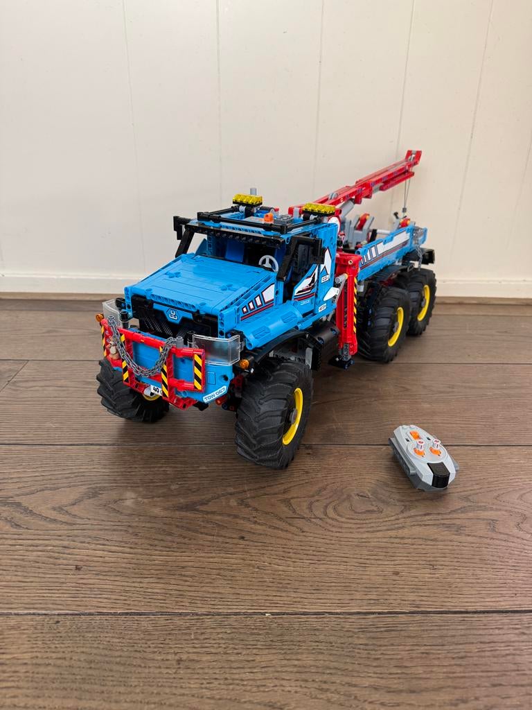 LEGO technic 42070 6x6 terrain-sleepwagen, Ophalen, Zo goed als nieuw
