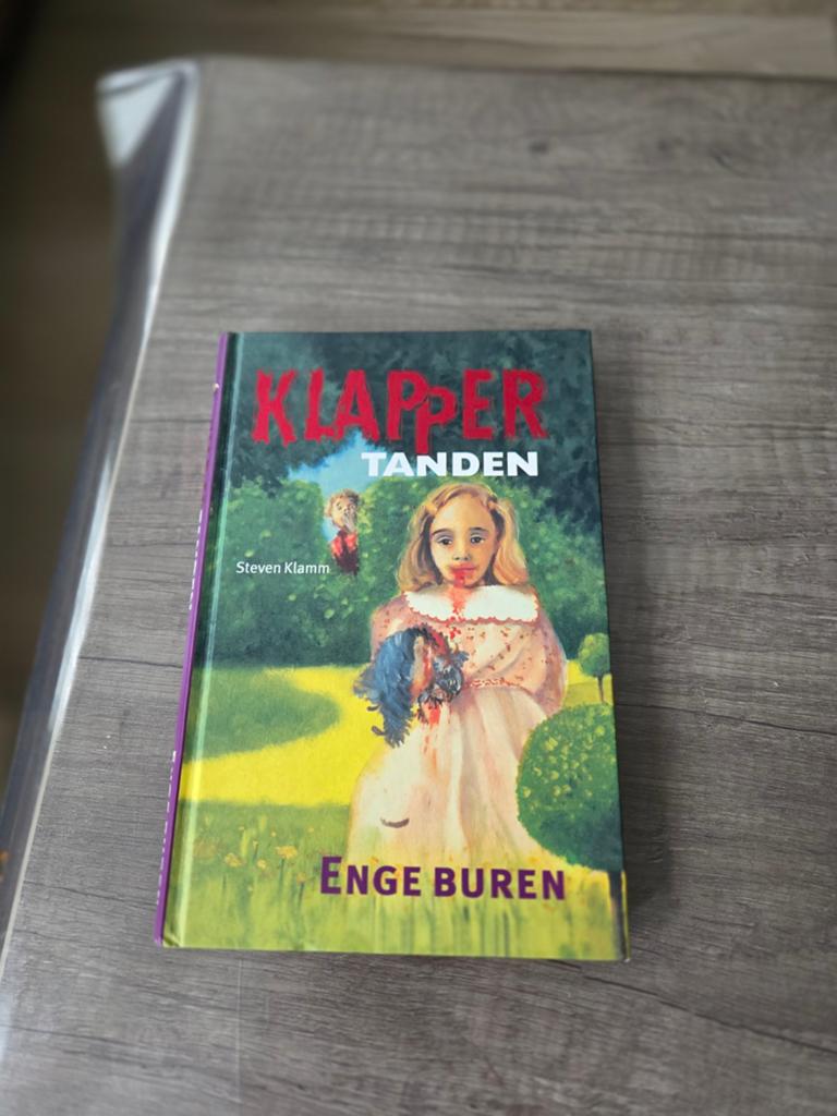Klappertanden enge buren mooi boek, Boeken, Kinderboeken | Jeugd | 10 tot 12 jaar, Ophalen of Verzenden, Zo goed als nieuw