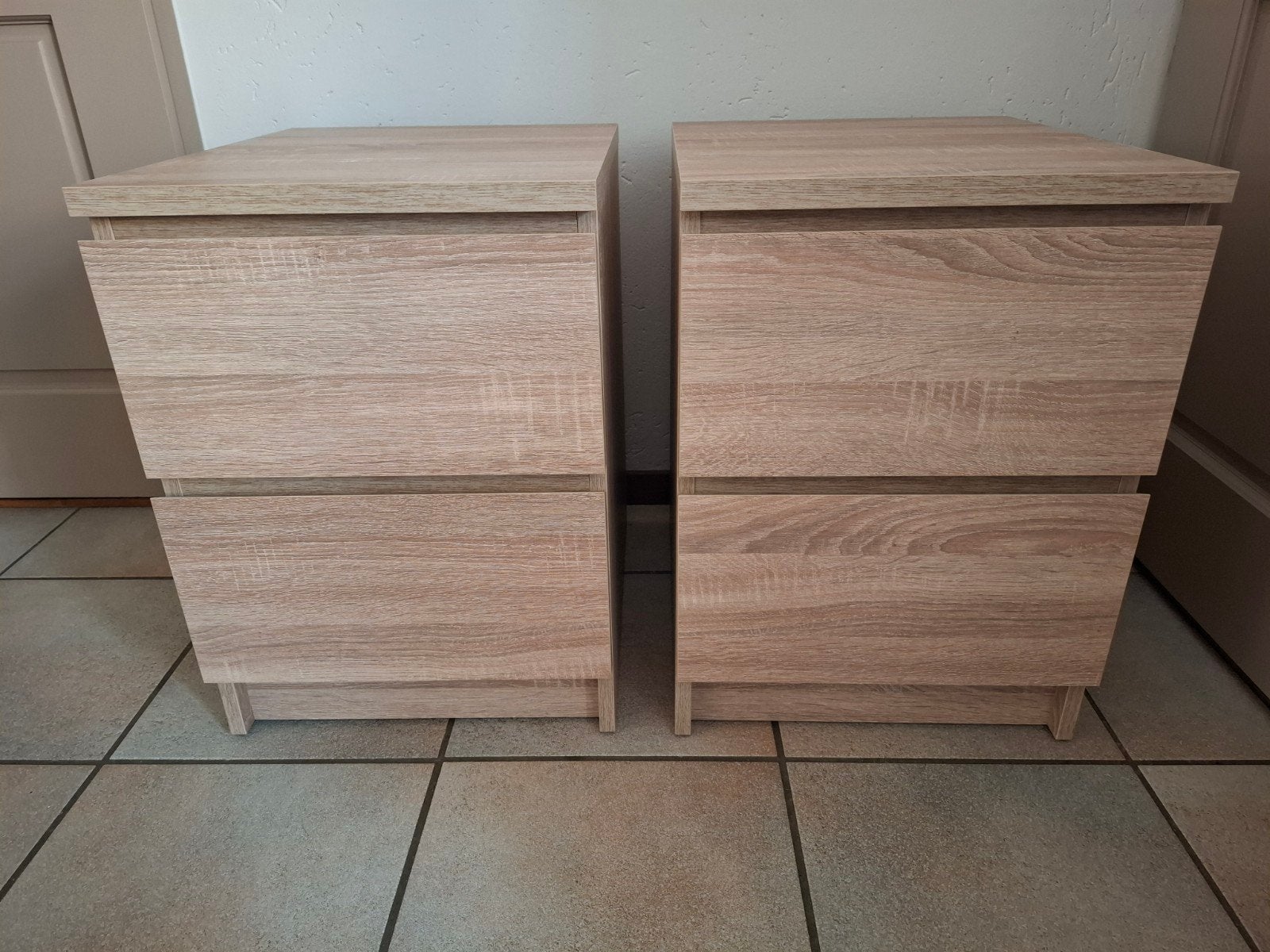 2x Nachtkastje LIMFJORDEN, Ophalen, Overige materialen, Minder dan 45 cm, Zo goed als nieuw
