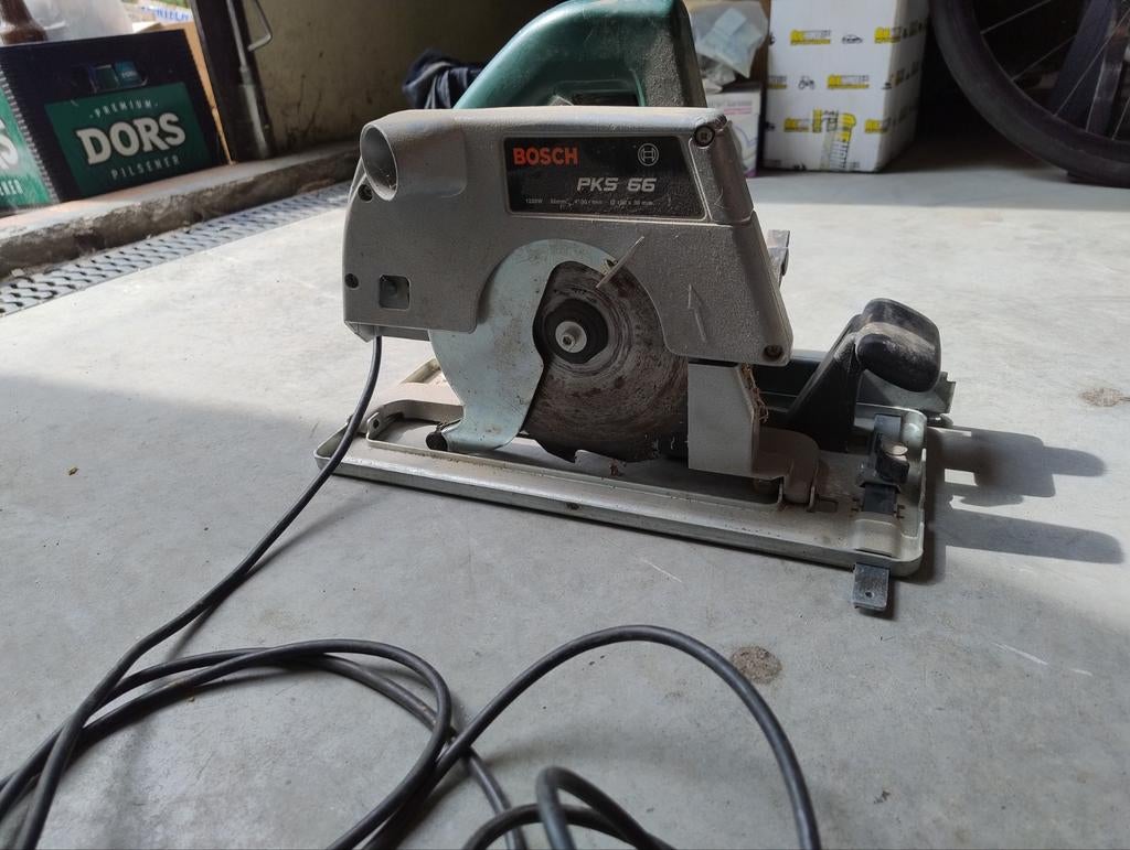 Bosch Invalzaag PKS 66 - 1200W, 190mm zaagblad, Gebruikt, Invalzaag, Ophalen of Verzenden, 30 tot 70 mm