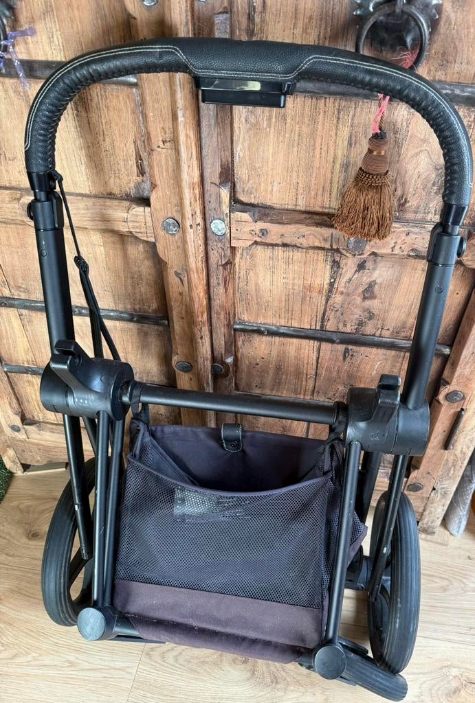 Cybex priam zwart kinderwagen onderstel, Kinderen en Baby's, Kinderwagens en Combinaties, Ophalen of Verzenden, Zo goed als nieuw