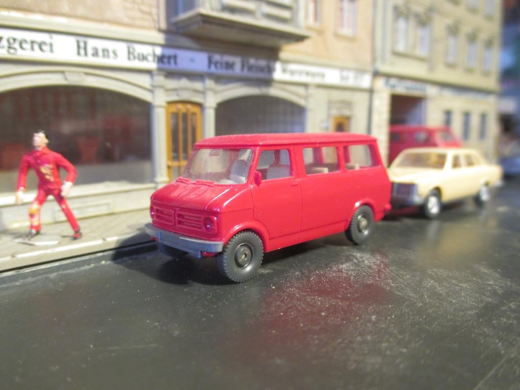 1971 Bedford CF Van / personenbus - Wiking, Ophalen of Verzenden, Zo goed als nieuw, Bus of Vrachtwagen, Wiking