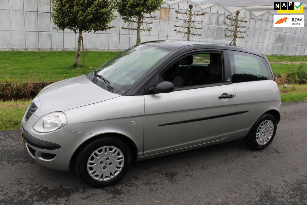 Lancia Ypsilon 1.2 Argento met Airco, Auto's, Lancia, Bedrijf, Te koop, Ypsilon, ABS, Airbags, Airconditioning, Boordcomputer