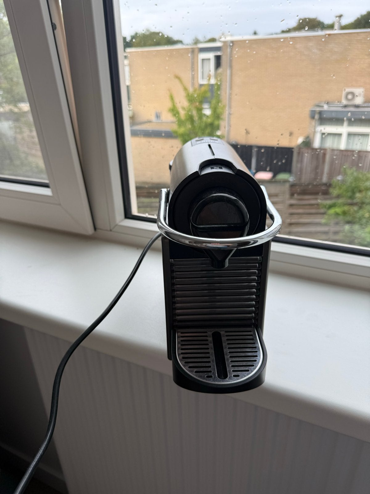 Foto 6 van Krups Nespresso Essenza Mini - Zwart