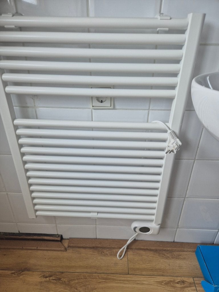 Handdoekradiator, Huis en Inrichting, Overige typen, Zo goed als nieuw, Minder dan 100 cm, 25 tot 50 cm