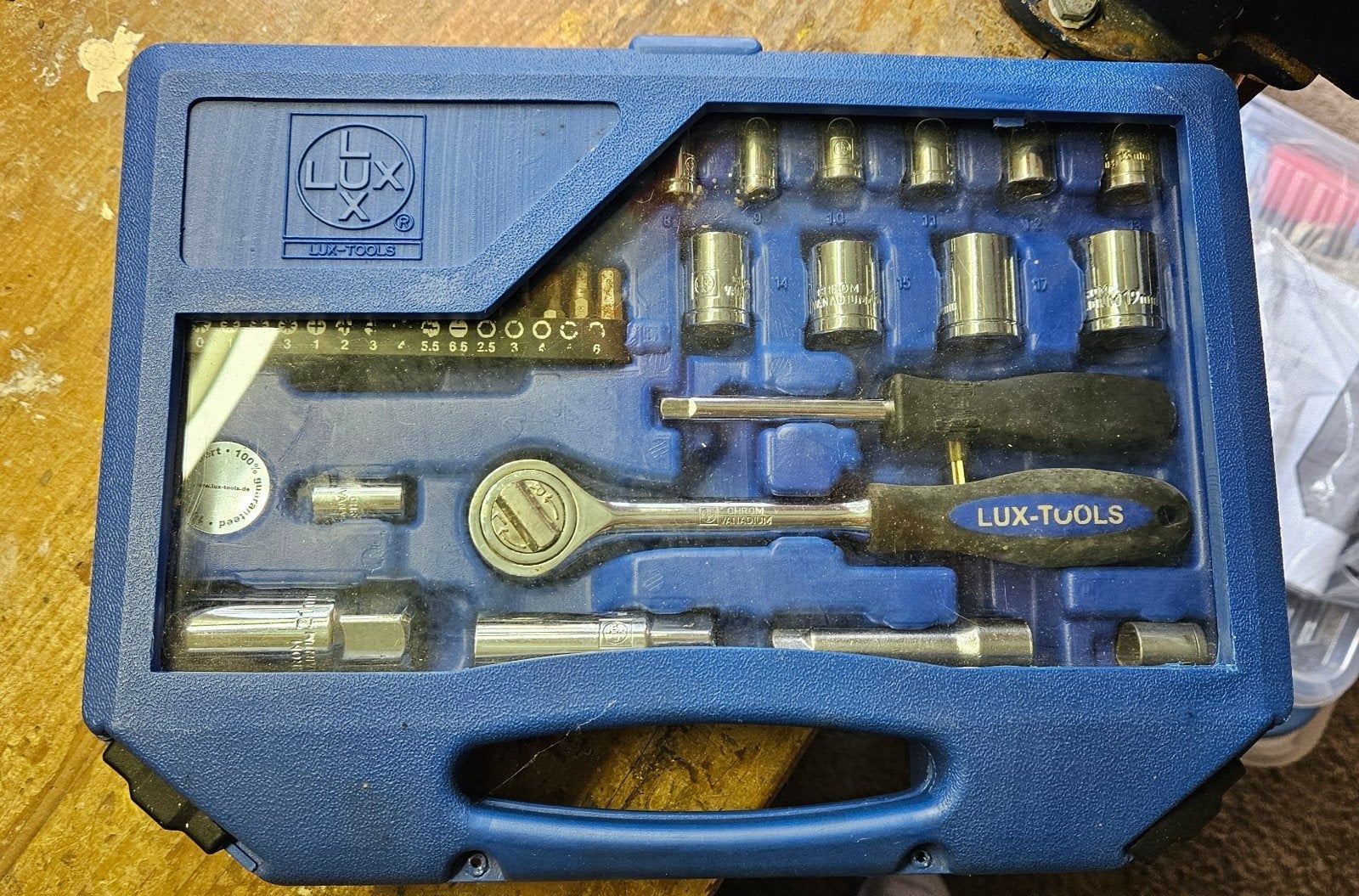 Lux-Tools doppendoos met ratel en bitset, Ophalen, Zo goed als nieuw, Gereedschapsset, Overige merken