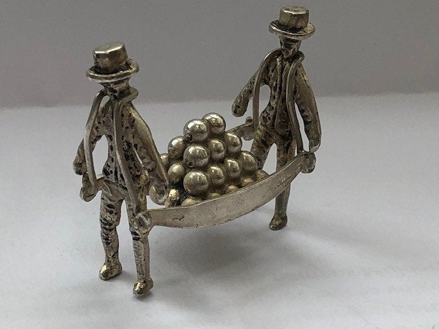 Zilveren miniatuur kaasdragers, zilversmid H. Hooijkaas, Ophalen of Verzenden, Zilver