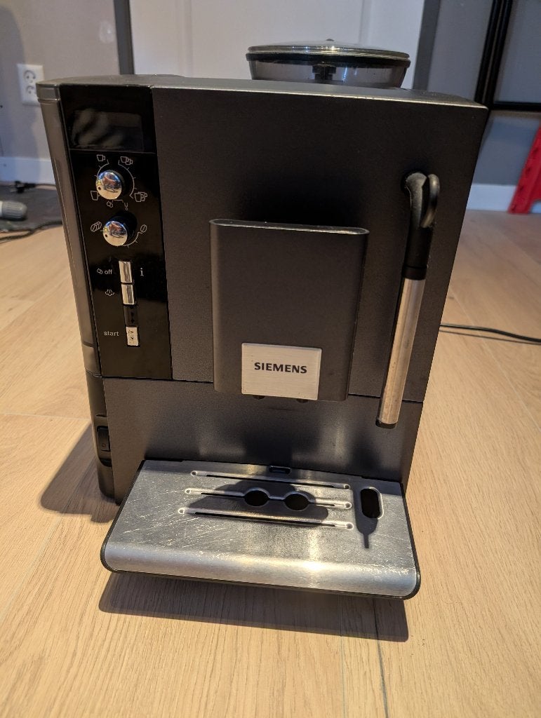 Koffiemachine Siemens volautomaat, Witgoed en Apparatuur, Koffiezetapparaten, Ophalen, Gebruikt, Koffiemachine, 2 tot 4 kopjes
