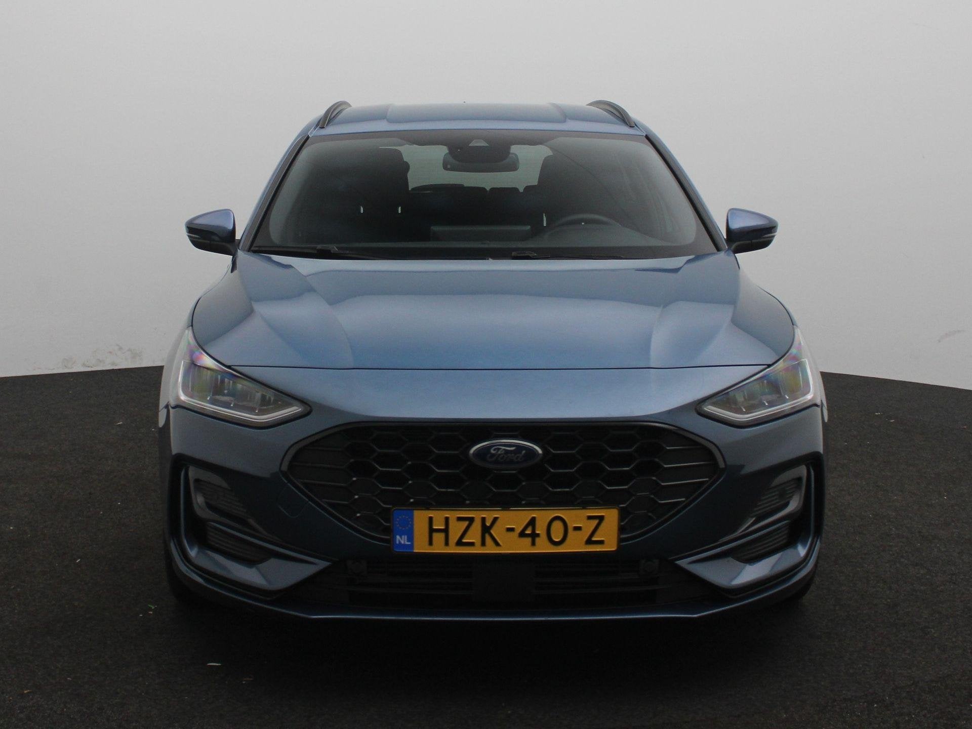 Ford Focus Wagon 1.0 EcoBoost Hybrid ST Line X, 12 maanden, Gebruikt, Euro 6, Blauw