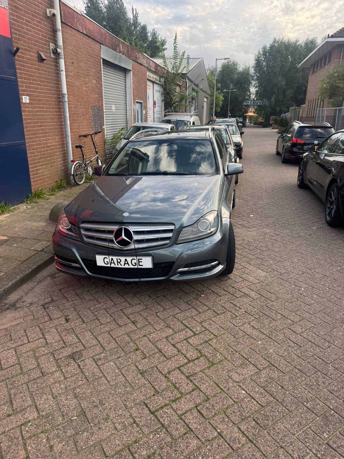 Mercedes-Benz C-Klasse C250 CDI Blueefficiency Aut. 2011, Automaat, Achterwielaandrijving, 1800 kg, 4 cilinders