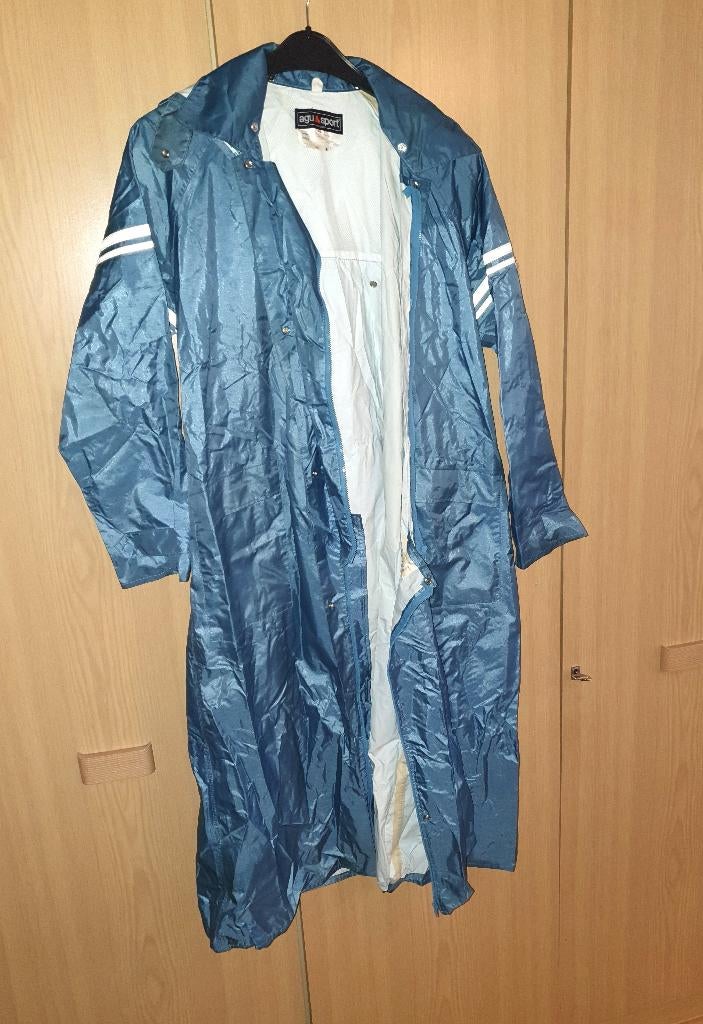 Agu Sport regenjas mt.38 blauw met 100% rubberen binnenzijde, Ophalen of Verzenden, Gebruikt, Regenjas, Dames