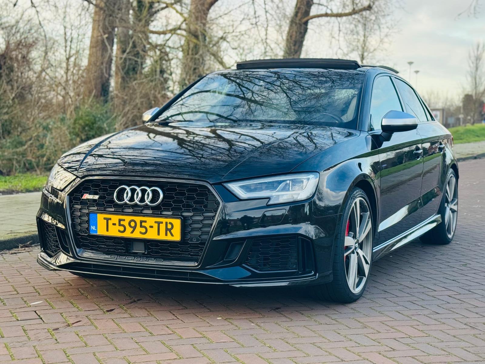 Audi RS3 2.5 TFSI 400pk S-Tronic 2017 Zwart PANO/B&O/MATRIX, Automaat, 1490 kg, Euro 6, RS3
