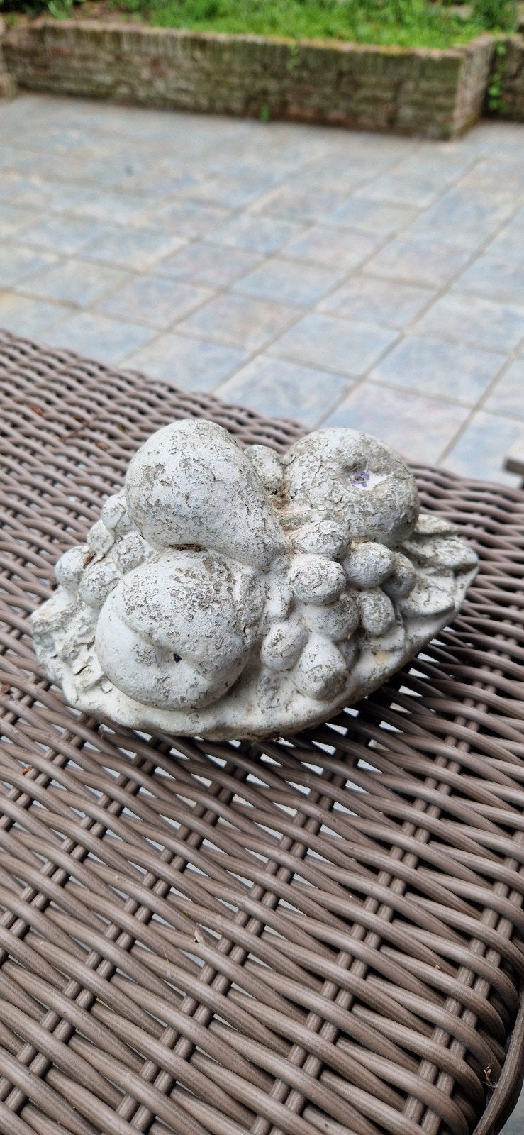 Vintage beton beeldje van fruit, Tuin en Terras, Ophalen, Gebruikt, Beton