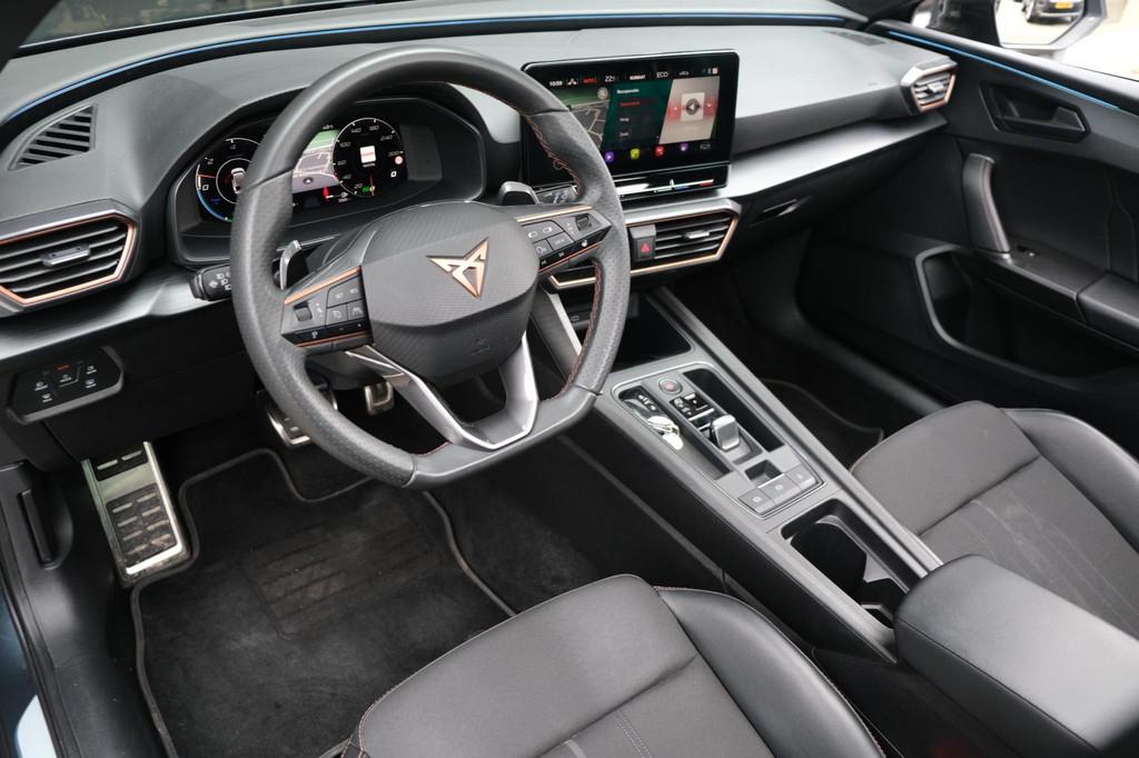 CUPRA Leon Sportstourer 1.4 e-Hybrid 204PK Pano Virtual Navi, 77 km/l, Gebruikt, Zwart, 4 cilinders
