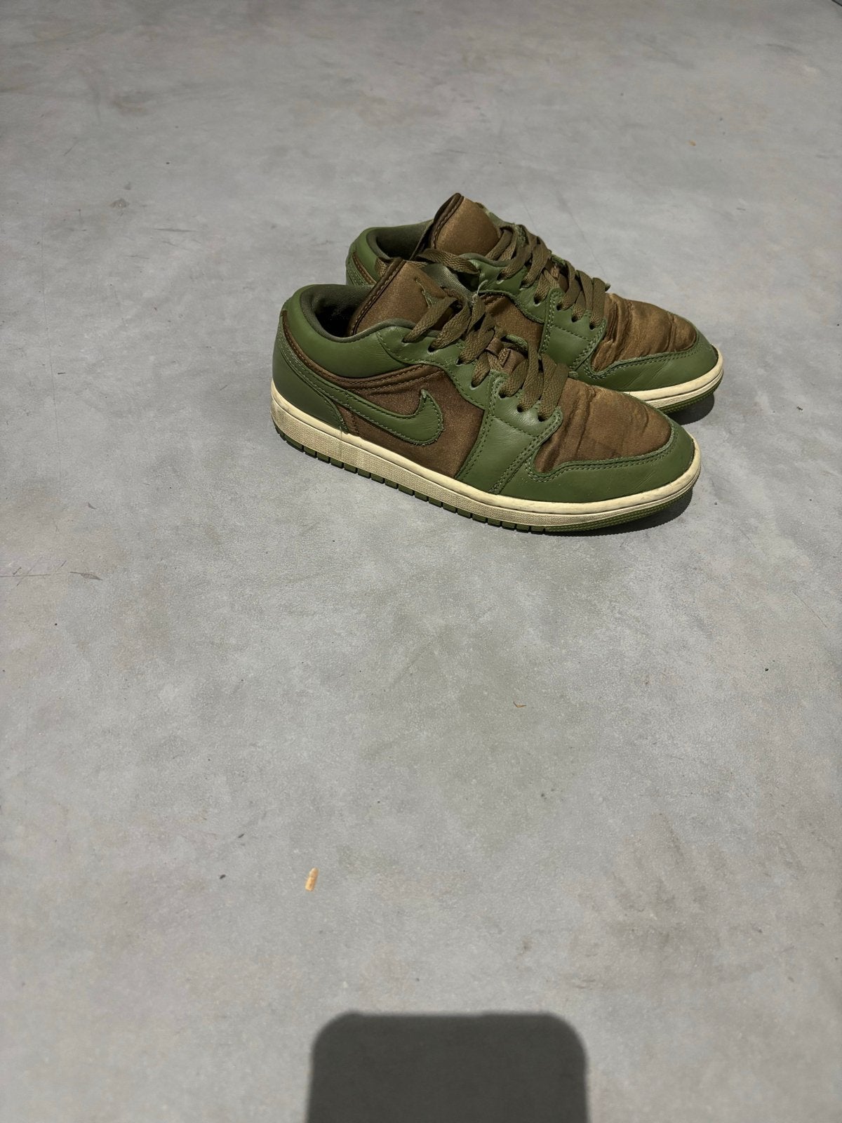 Nike Air Jordan 1 Low SE Craft Olive Heren Sneakers, Kleding | Dames, Schoenen, Ophalen of Verzenden, Gedragen, Groen, Sneakers of Gympen