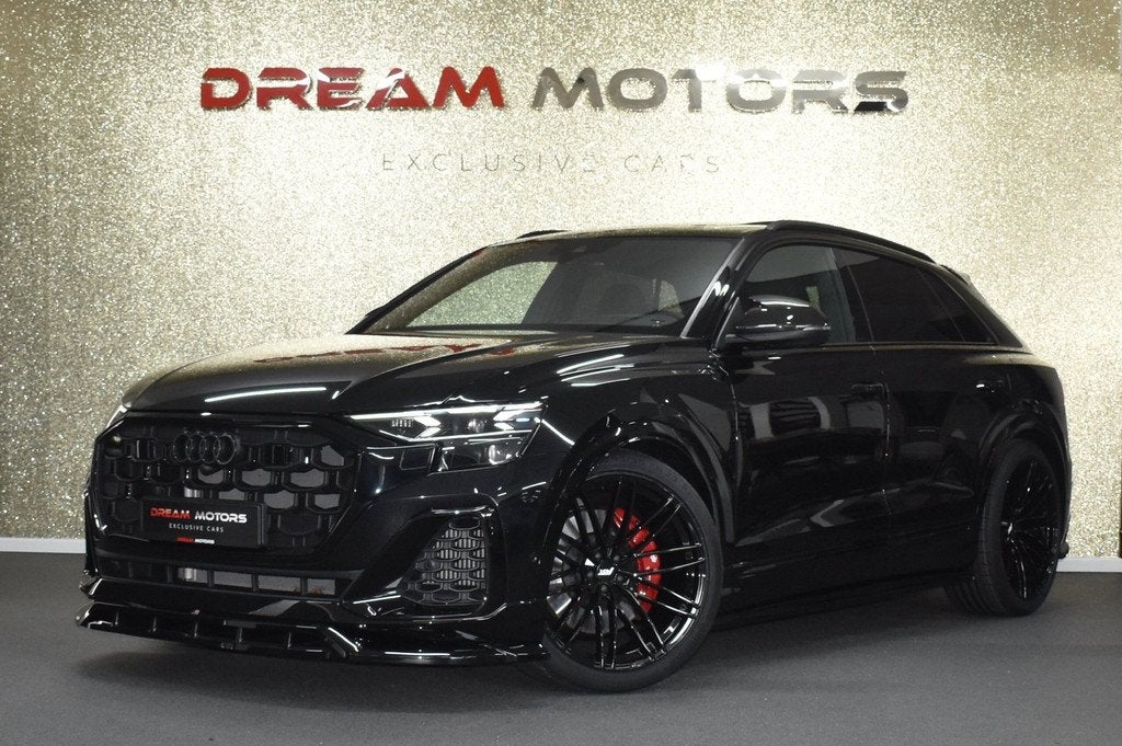 Audi Q8 60 TFSI e Quattro S-Line Competition 490pk | AKRAPOV, Auto's, Audi, Automaat, Gebruikt, Zwart, 2995 cc