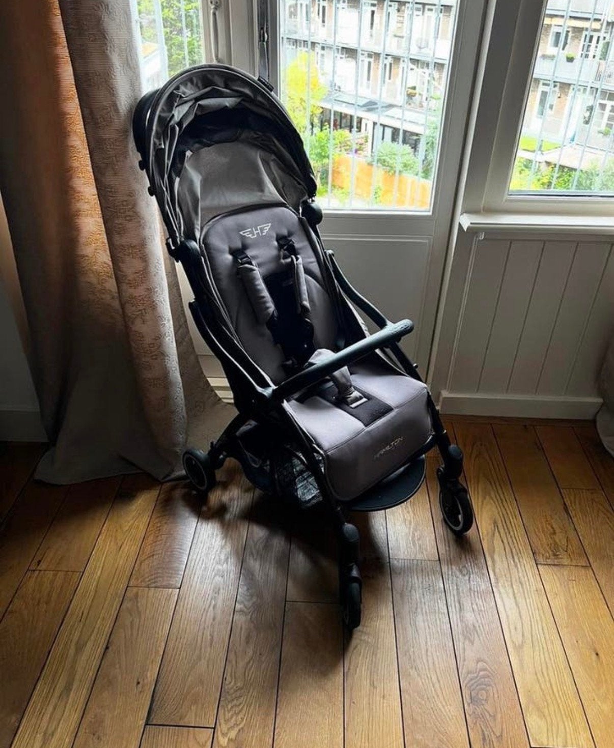 Hamilton buggy, Ophalen, Zo goed als nieuw, Zonnekap