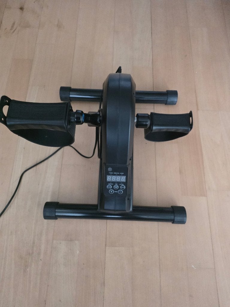 Electric Hometrainer, Sport en Fitness, Fitnessapparatuur, Ophalen, Overige materialen, Zo goed als nieuw, Benen