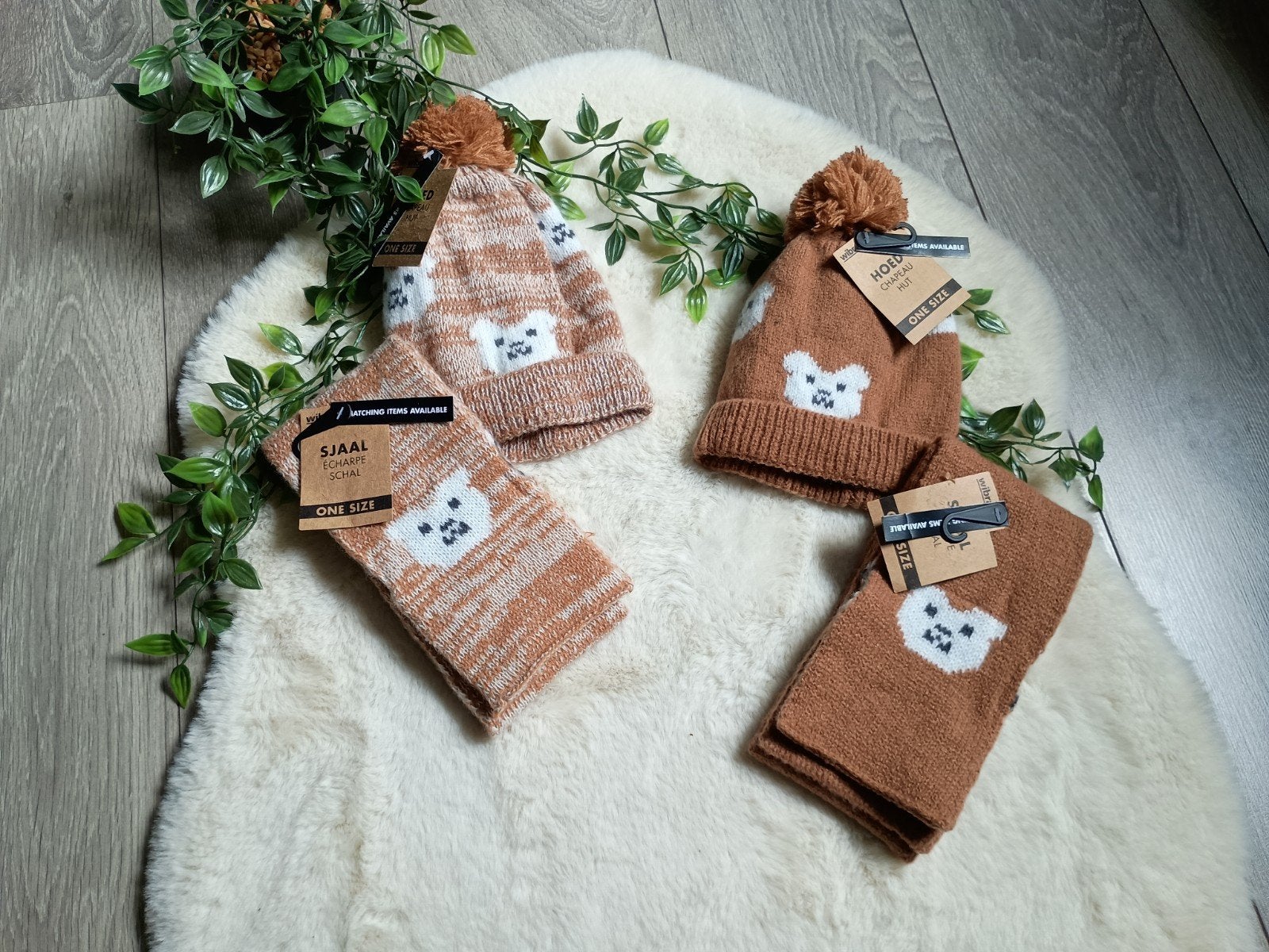 Tweeling Baby Winter set! Nieuw! Muts & Sjaal beren 2x, Ophalen of Verzenden, Nieuw, Jongetje of Meisje, Muts