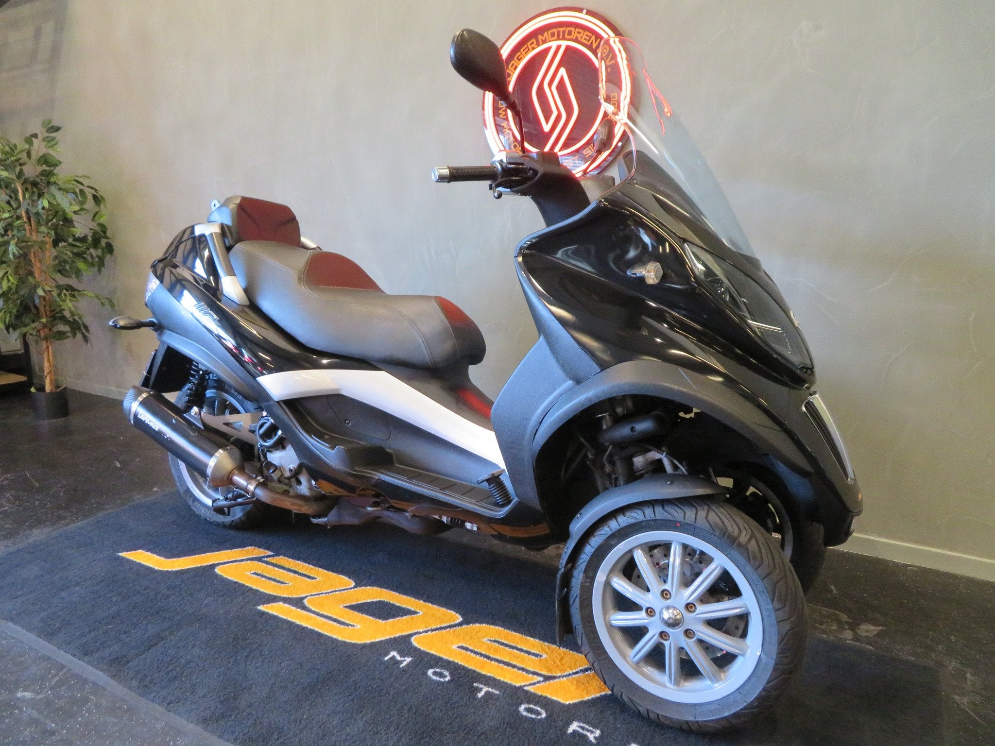 Piaggio MP3 400 LT MET VOETREM! (bj 2009), Scooter, Bedrijf, 399 cc, 12 t/m 35 kW