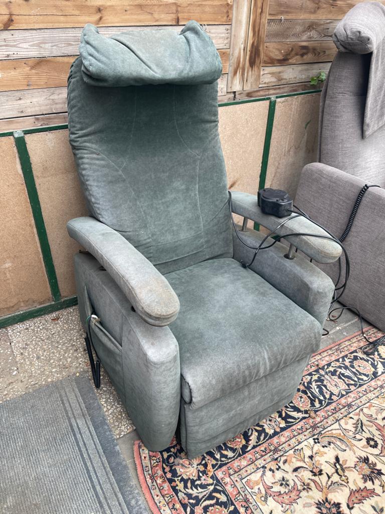 Gratis sta op stoel gebruikt - Fitform, Huis en Inrichting, Fauteuils, Ophalen, Gebruikt, Stof, 75 tot 100 cm