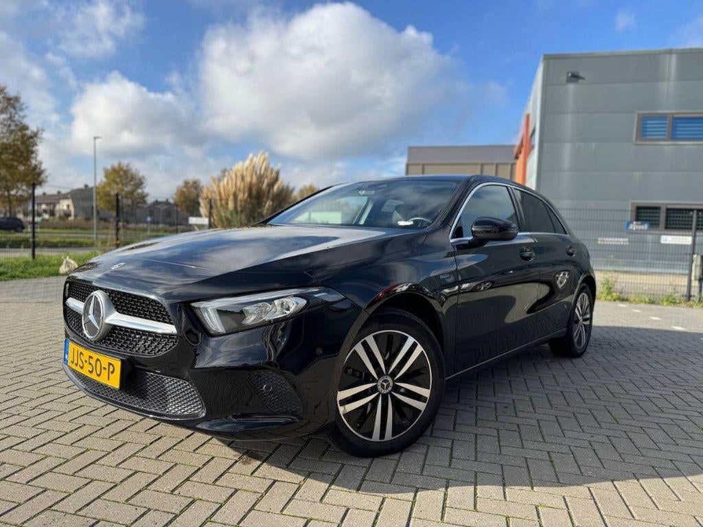 A250e 218PK | Volledig Leder | Camera | Navi | BTW Verreken, Auto's, Mercedes-Benz, 4 cilinders, Leder en Stof, Zwart, Bedrijf