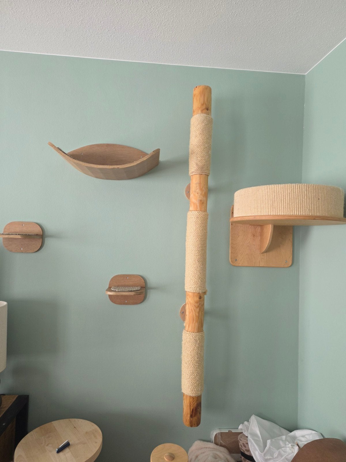 Houten kattenkrabmuur krabpaal lang ophangen ligmandje, Ophalen, Nieuw, Krabpaal