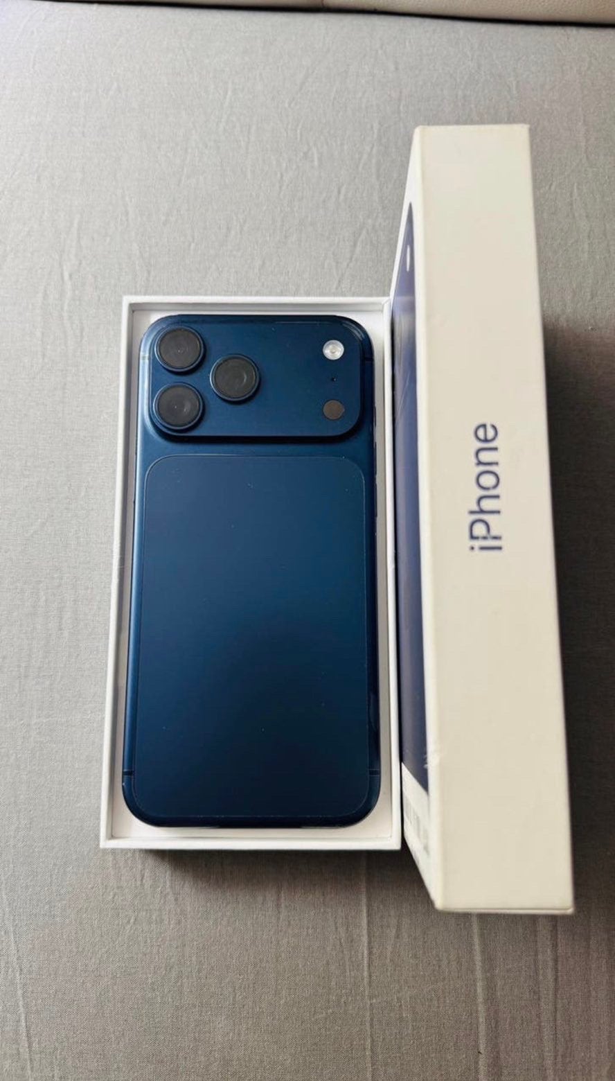Nieuw - Iphone 17 Pro 1TB Blauw, Ophalen, 1 TB, Zo goed als nieuw, Overige modellen