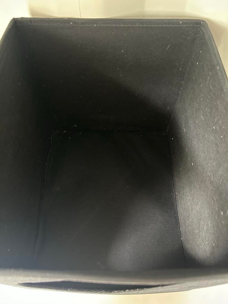 IKEA DRÖNA zwart met gat voor katten, Dieren en Toebehoren, Katten-accessoires, Gebruikt, ., Ophalen of Verzenden, .