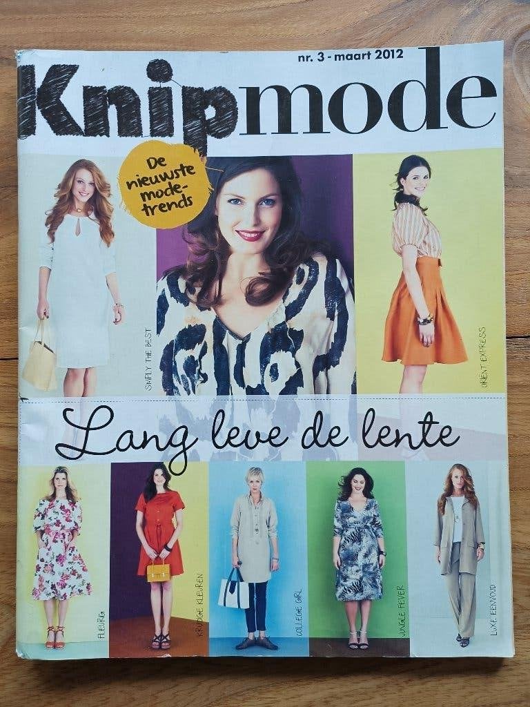 Knipmode maart 2012 en extra bijlage 11 patronen 25 modellen, Ophalen of Verzenden, Zo goed als nieuw, Vrouw, Knipmode