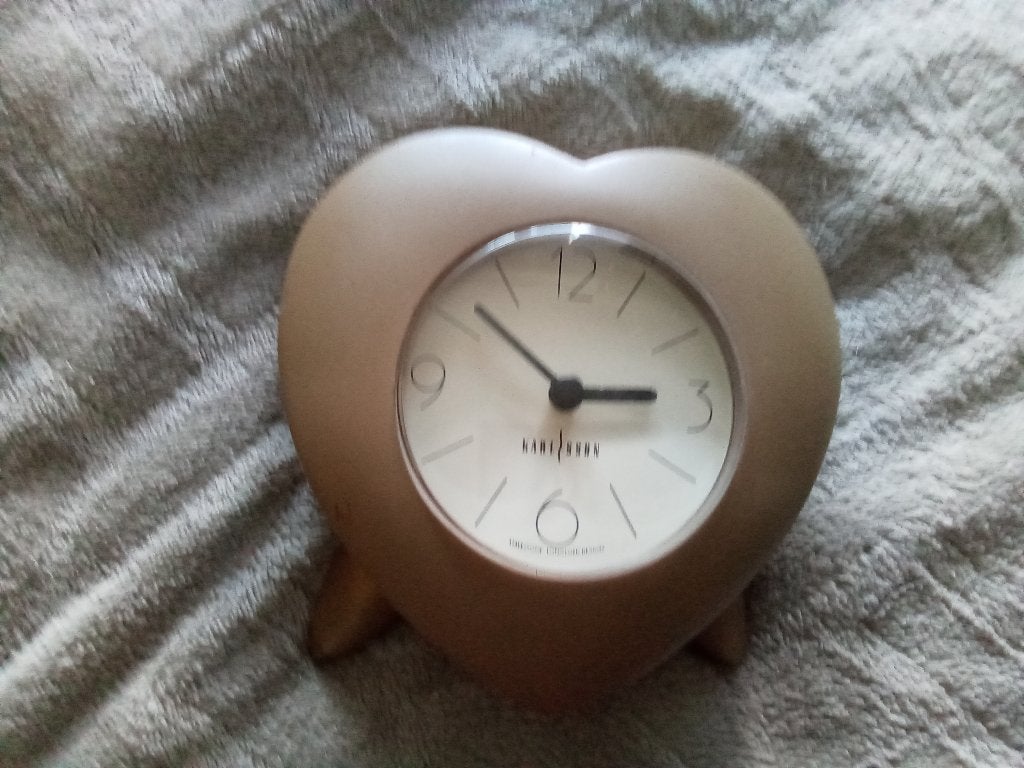 vintage karlsson klok hartvormig, Huis en Inrichting, Ophalen, Gebruikt, Analoog, Tafelklok