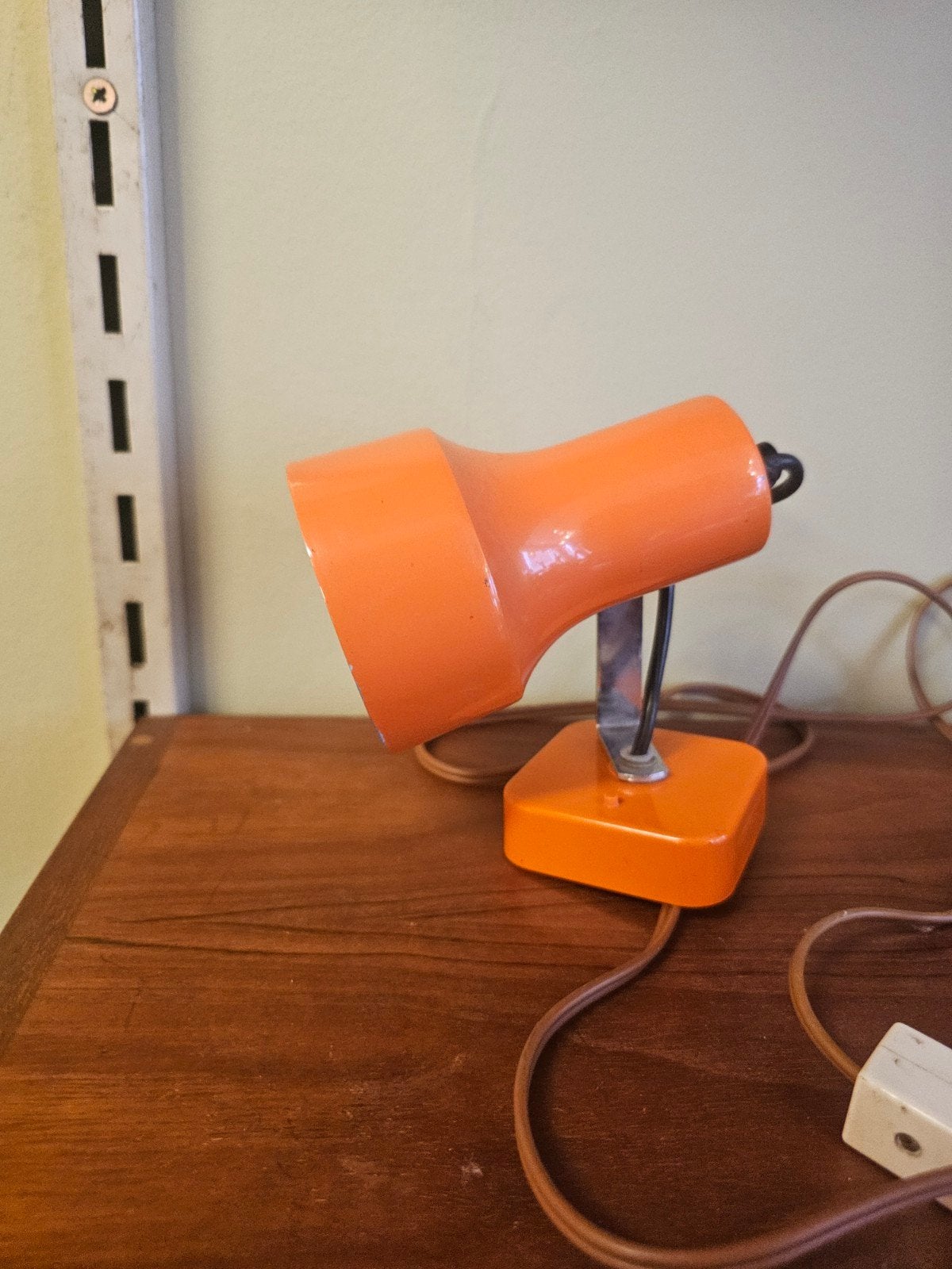 Vintage Oranje Wandlamp / Bureaulampje Spotje, Ophalen of Verzenden