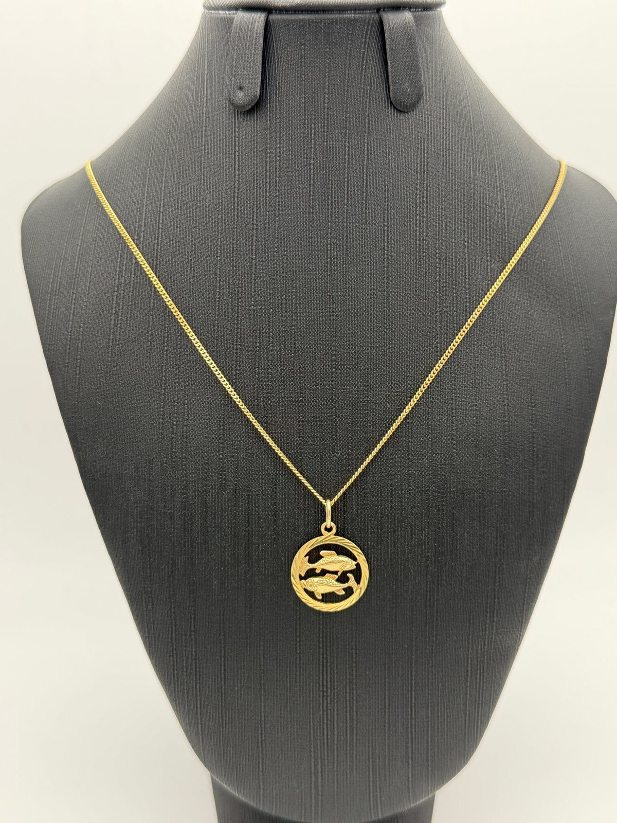 prachtig 14 karaat ketting met vis hanger- 50 cm, Met hanger, Nieuw, Ophalen of Verzenden, Nvt