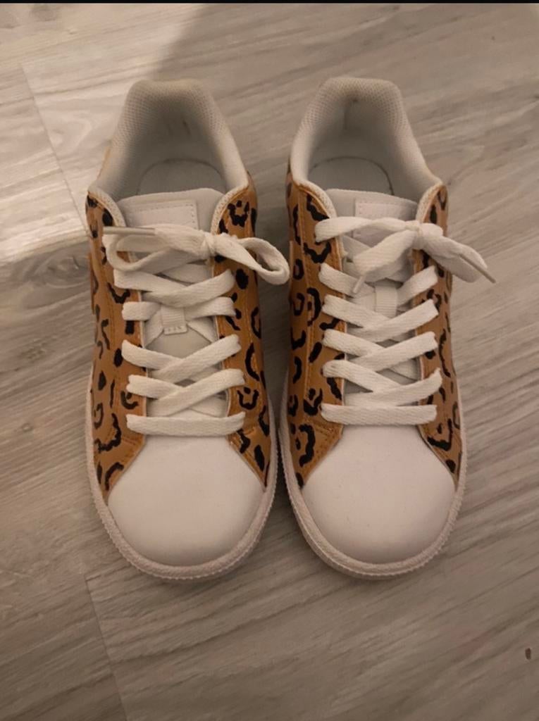 Custom Nike sneakers met panterprint maat 38, Bruin, Ophalen of Verzenden, Sneakers of Gympen, Gedragen