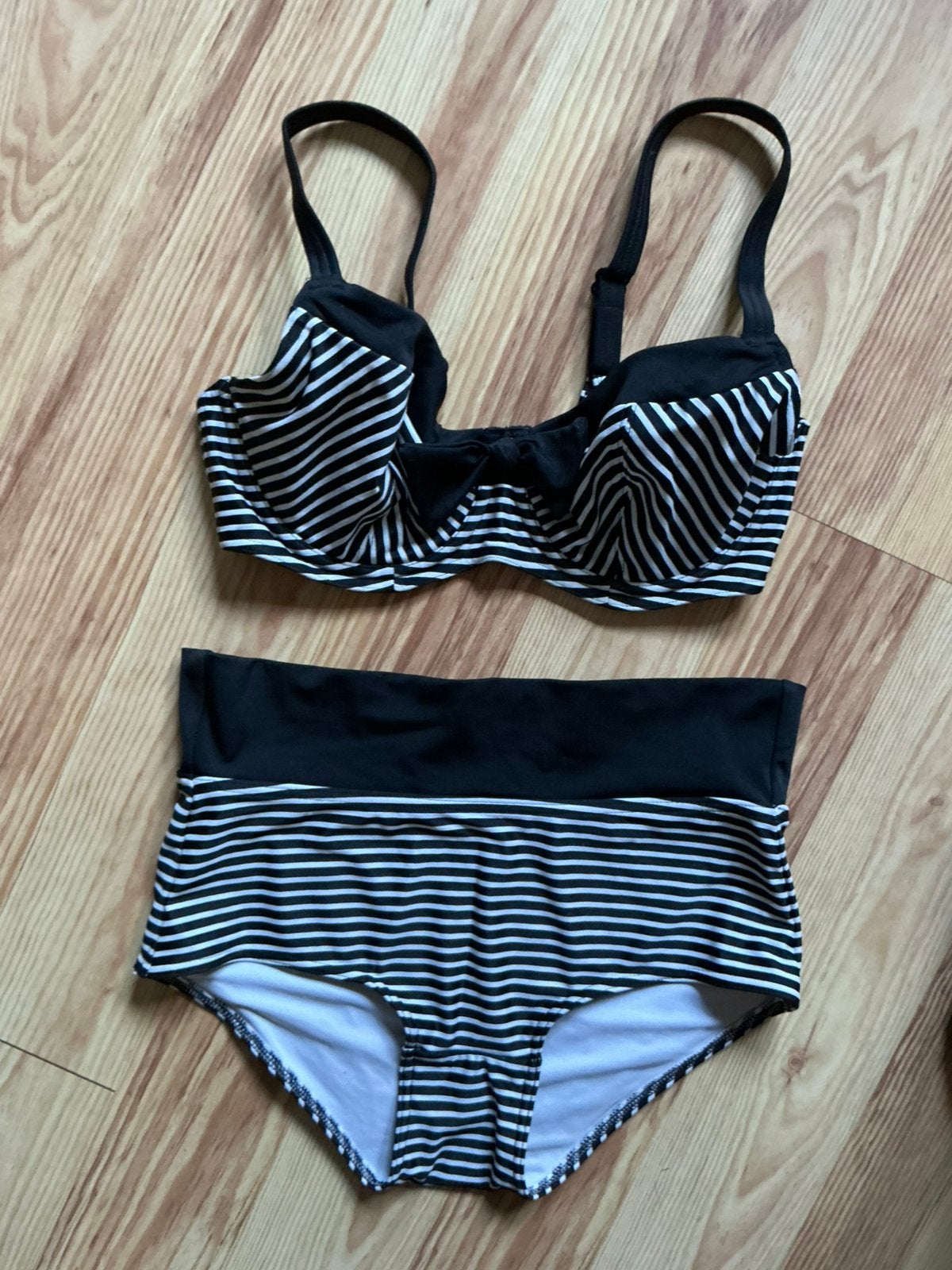 FREYA bikini maat 65F broekje XS zgan, Kleding | Dames, Ophalen of Verzenden, Zo goed als nieuw, Zwart, Bikini