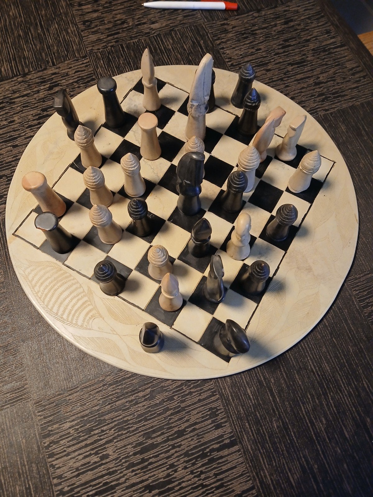 Uniek marmer stenen schaakbord met handgesneden stukken, Hobby en Vrije tijd, Gezelschapsspellen | Bordspellen, Een of twee spelers