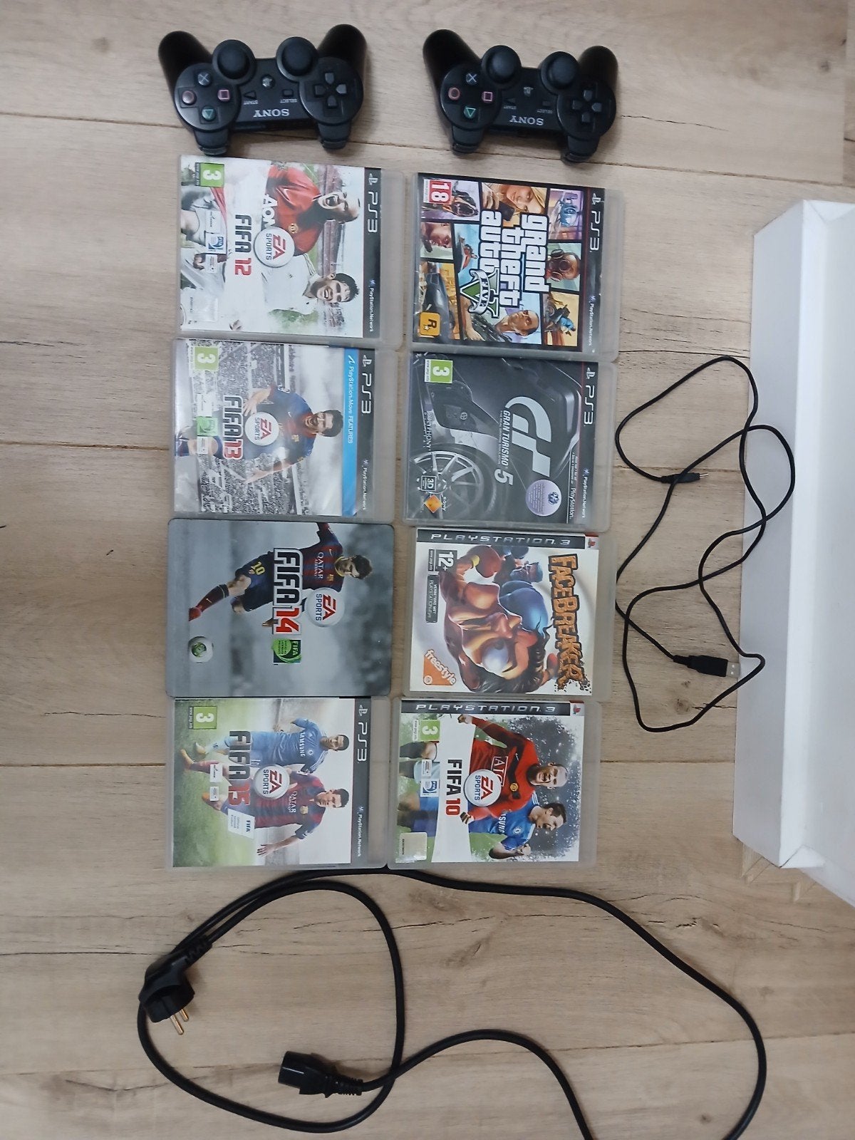 2 controllers en 8 spellen voor playstation3, Gebruikt, Vanaf 18 jaar, 2 spelers, Ophalen of Verzenden