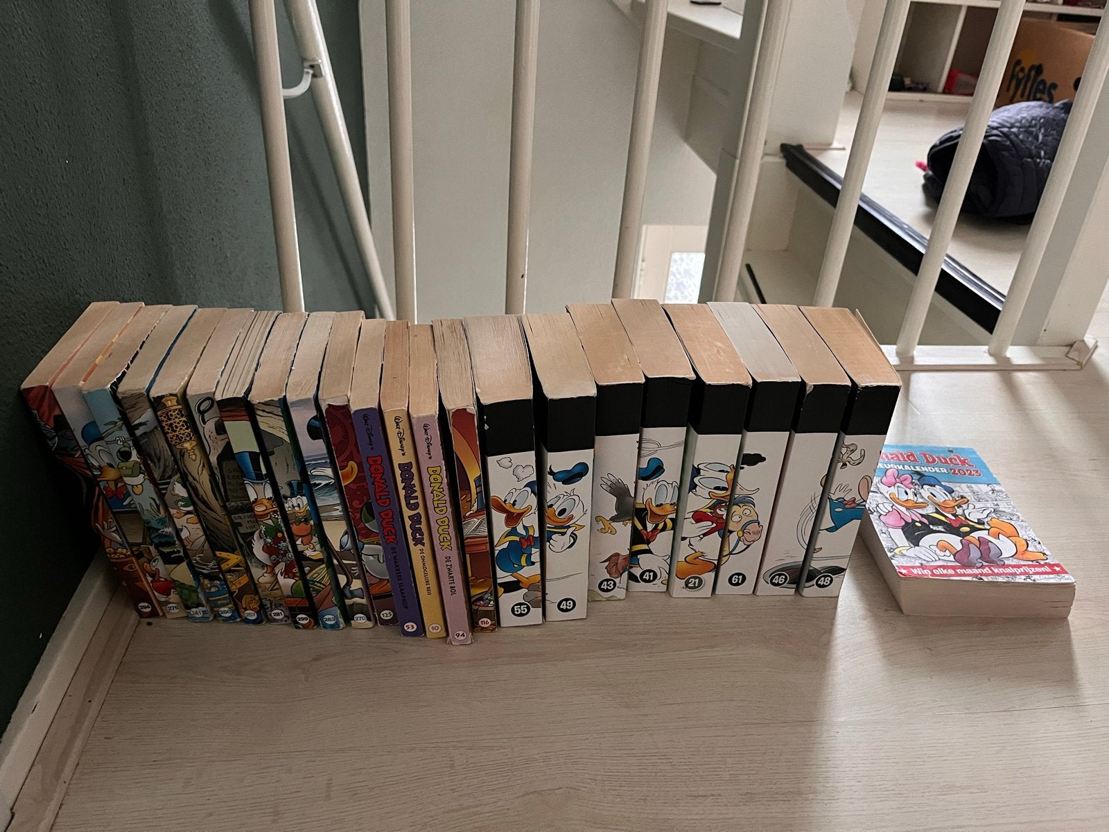 Donald Duck Pocket - Thema pocket - €2,- p/s, Meerdere stripboeken, Ophalen of Verzenden, Gelezen