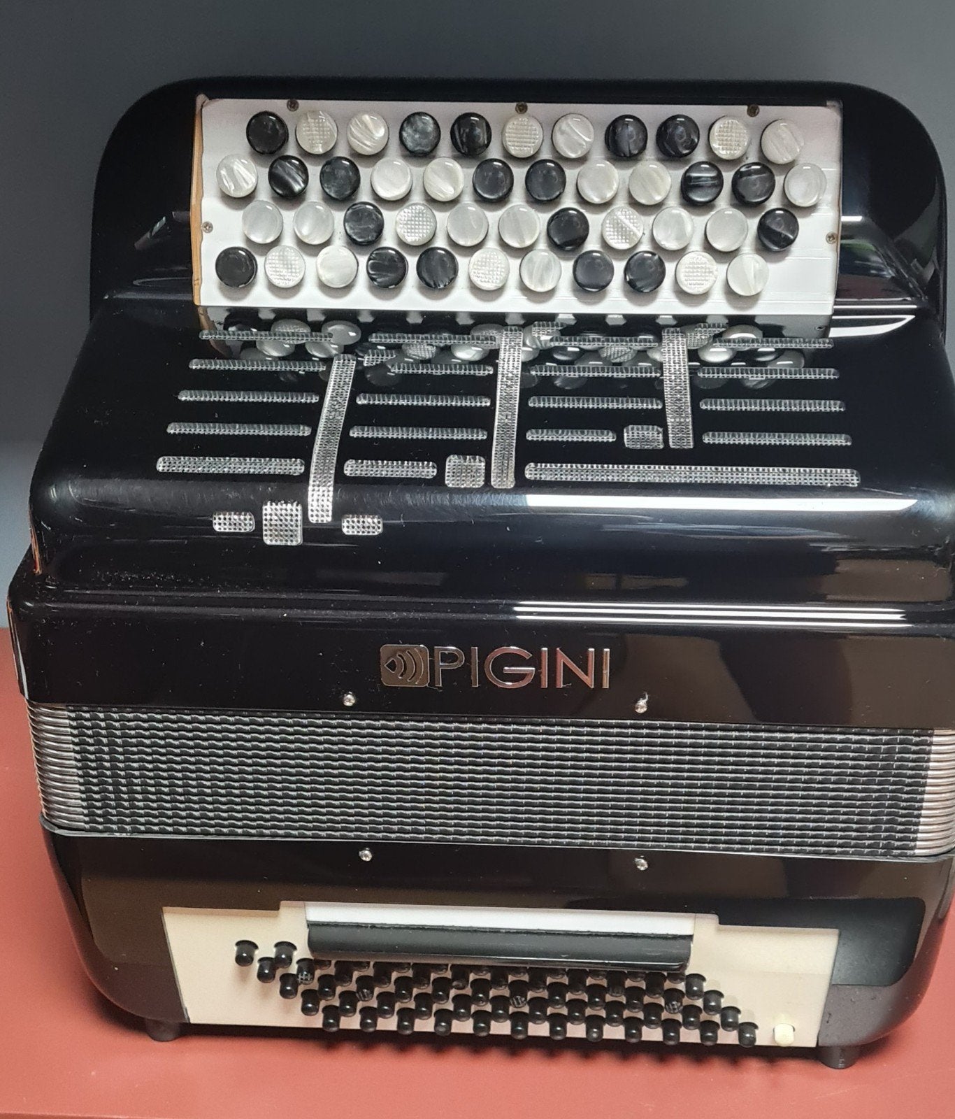 Pigini, Muziek en Instrumenten, Accordeons, Zo goed als nieuw, 60-bas, Knopaccordeon, Ophalen