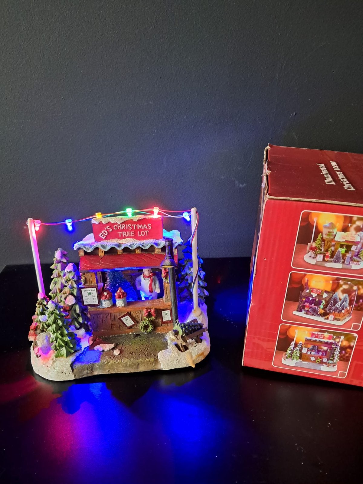 Kersttafereel + verlichting, kerstdorp, kerstboom, stal, Diversen, Ophalen of Verzenden, Zo goed als nieuw