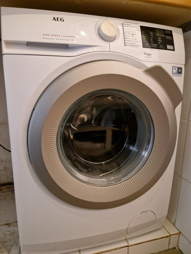 AEG Lavamat 6000 wasmachine 8kg zo goed als nieuw, Ophalen, 8 tot 10 kg, 85 tot 90 cm, 1600 toeren of meer