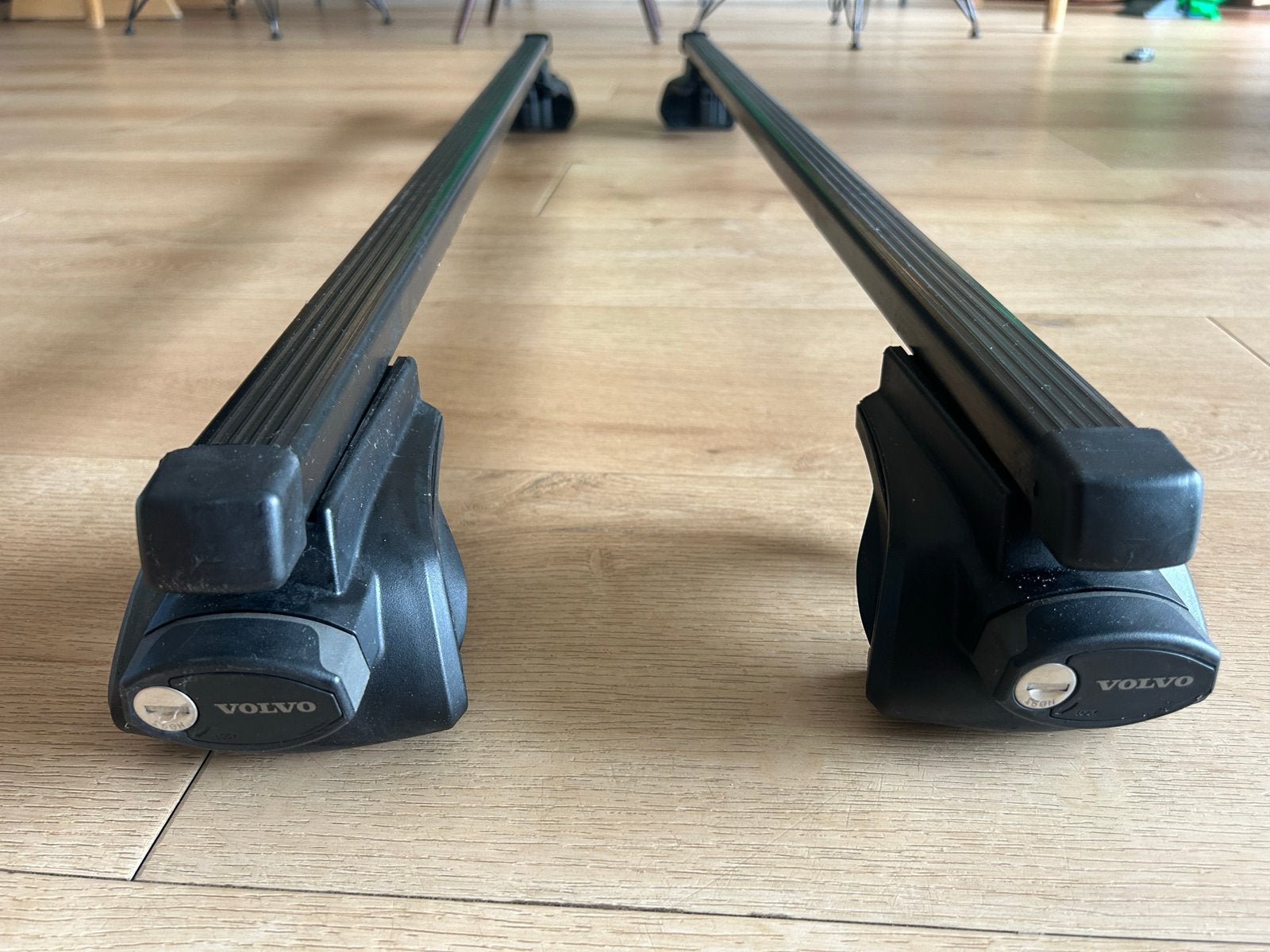 Volvo V50 dakdragers met 2 sleutels, Ophalen, Gebruikt