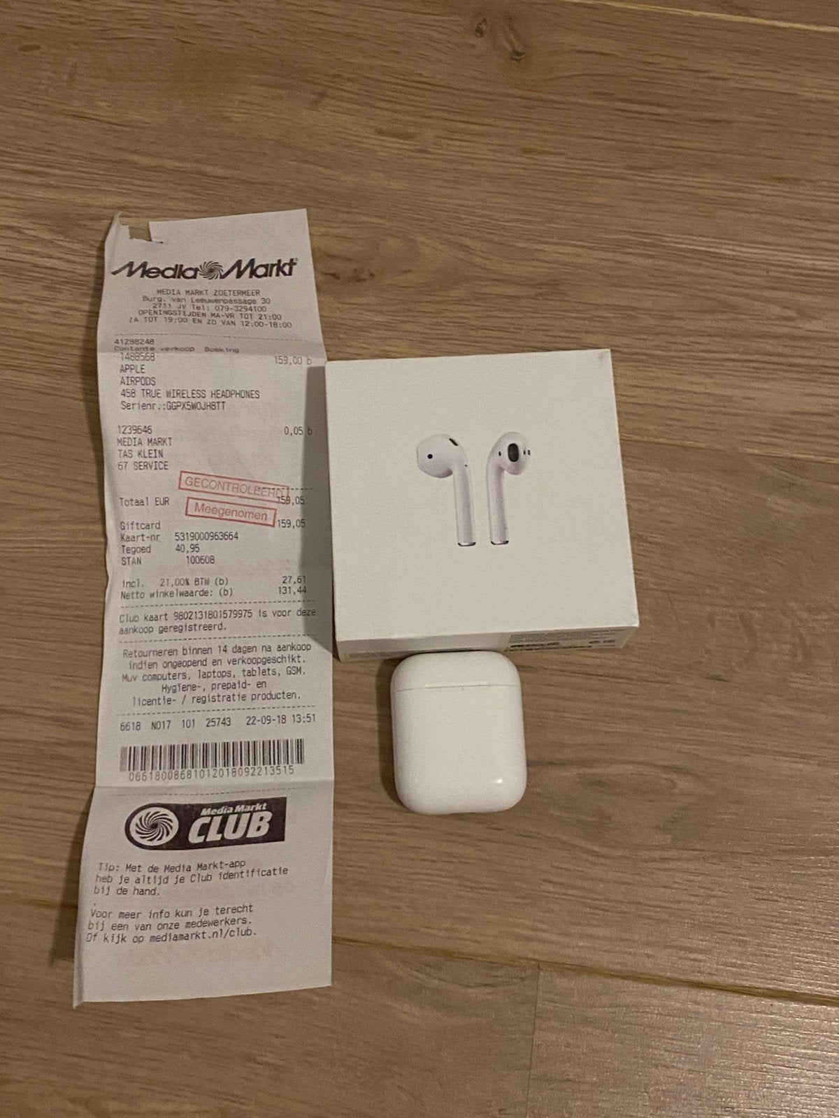 Apple AirPods (1e generatie) (klein defect), Audio, Tv en Foto, Koptelefoons, Ophalen of Verzenden, Overige merken, Bluetooth