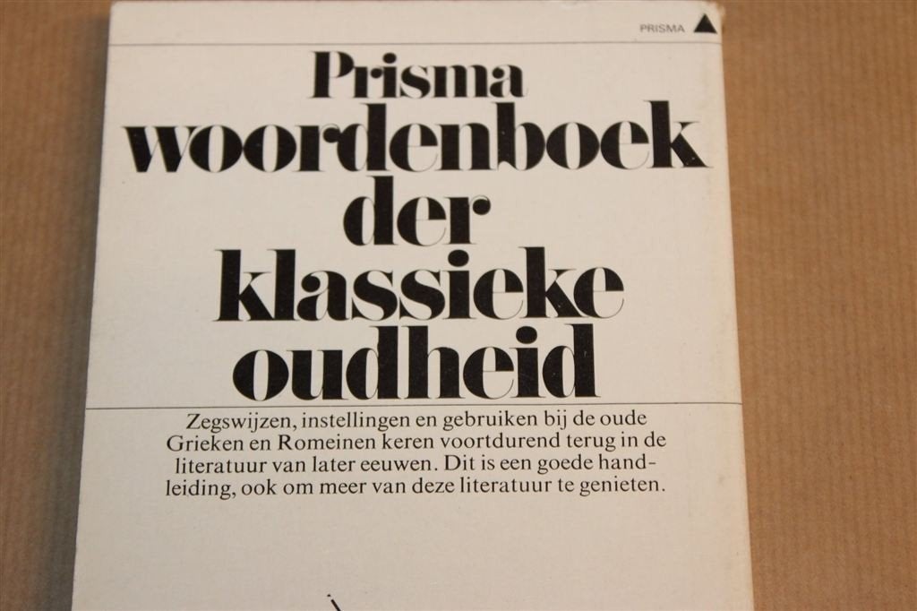Prisma Woordenboek der Klassieke Oudheid — 9e Druk 1977, Ophalen of Verzenden, Gelezen, Van Dale