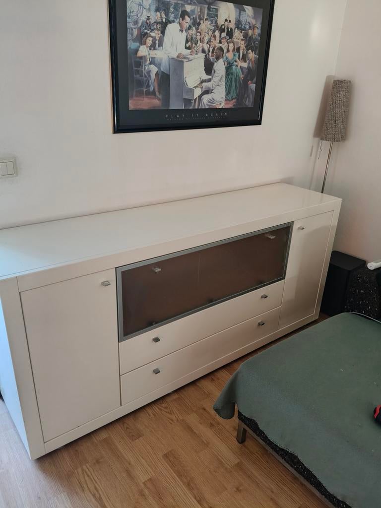 Strak wit dressoir met glazen vitrine en lades, Ophalen, Overige materialen, Gebruikt, Modern, Strak