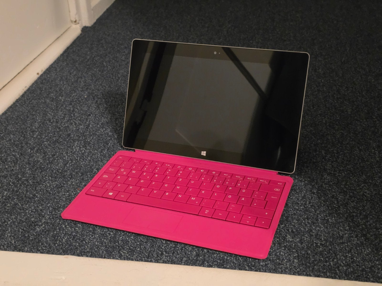 Microsoft Surface RT + type cover, 10 inch, Gebruikt, 32 GB, Uitbreidbaar geheugen