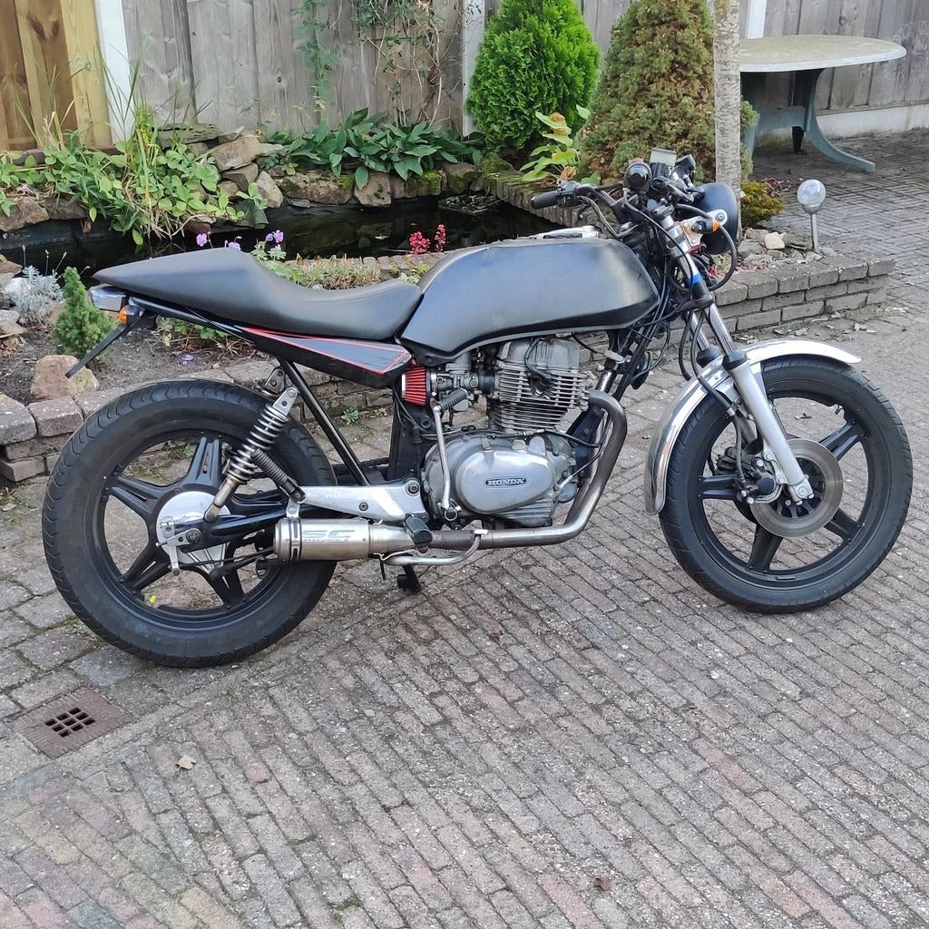 Honda Cb400N Custom - Project met potentieel