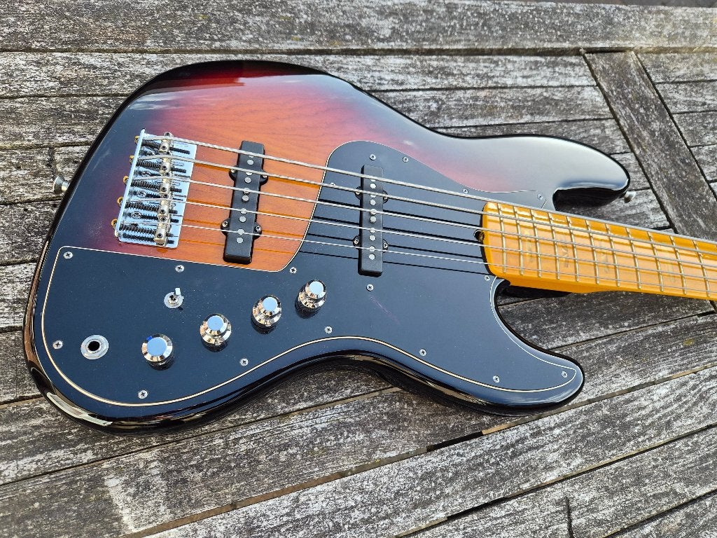 USA Fender Marcus Miller Jazz Bass V 2009 Sunburst, Ophalen, Zo goed als nieuw, Elektrisch, 5-snarig